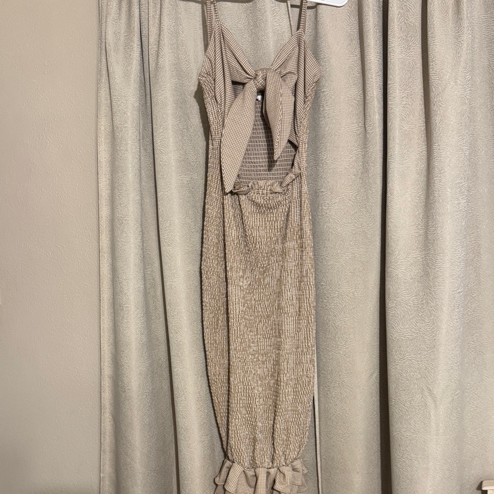 Elegant Tan Women's Dress